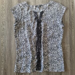 Express Keyhole Lace Detail Top